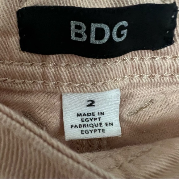 BDG High & Wide Peach Raw Hem Jeans - Picture 6 of 6